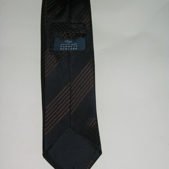 Bigi Diagonally Striped Classic Width Blue Silk Tie - Picture 4 of 6